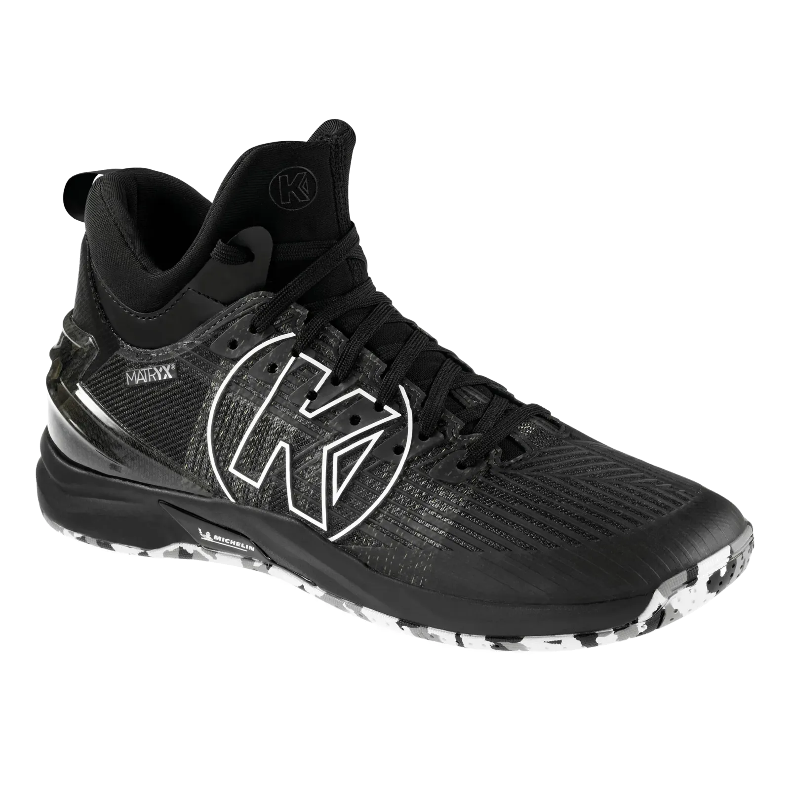 Chaussures Attack Mid